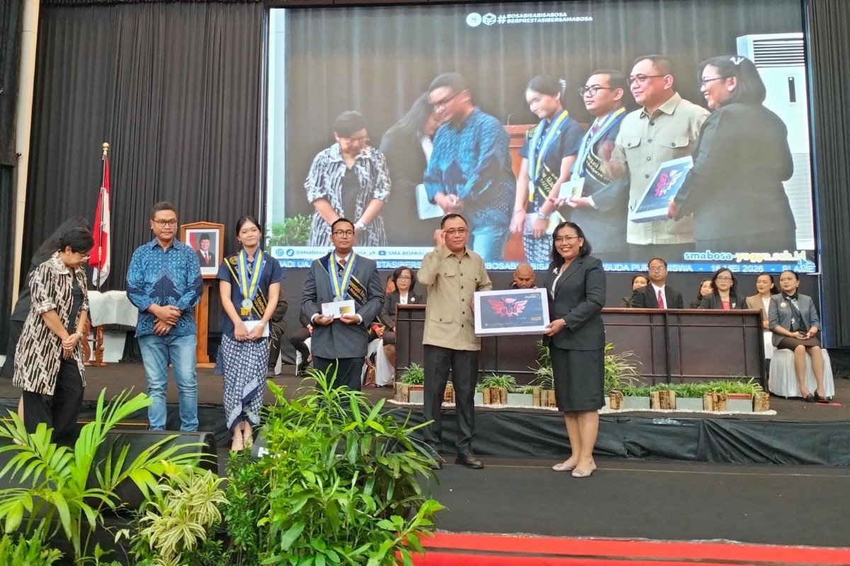 Dorong Pelestarian Budaya, Budi Waljiman Salurkan Gamelan ke SMA Bosa